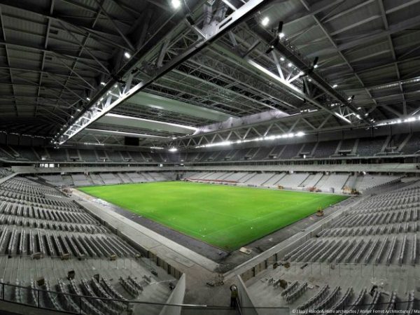 Stade Pierre-Mauroy stadium