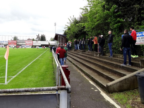 Terrain de Football Cents stadium