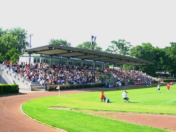 Stadion am Brentanobad stadium