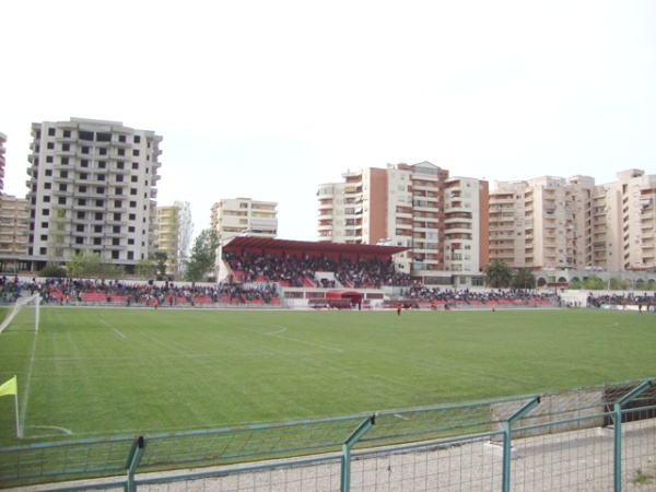 Stadiumi Flamurtari stadium