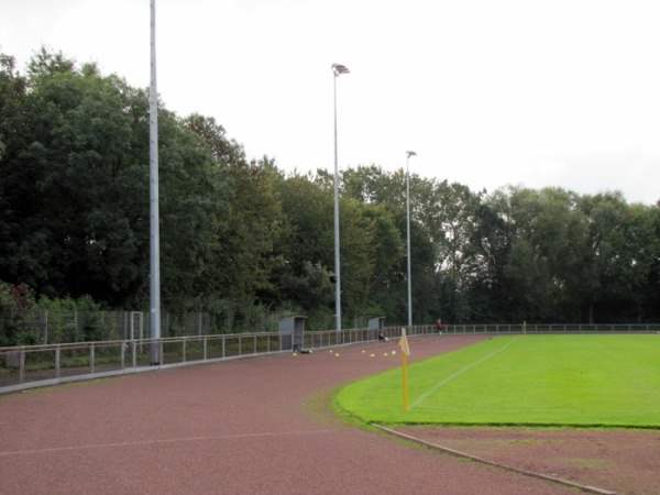Bezirkssportanlage Mitte II Rasenplatz stadium