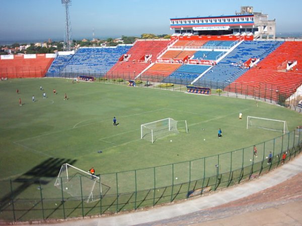 Estadio ueno La Nueva Olla stadium