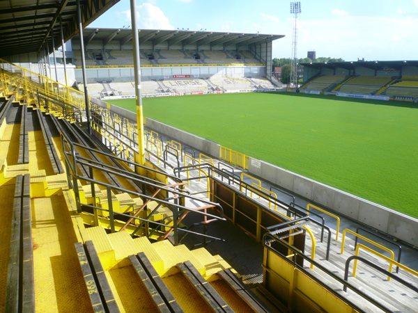 Herman Vanderpoortenstadion stadium