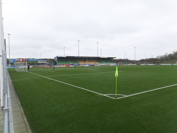 Sportpark De Wolfskamer (SV Huizen) stadium