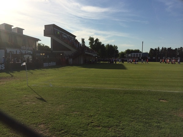 Estadio Guillermo Laza stadium