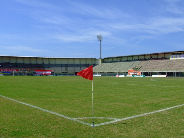 Complexo Poliespotivo Fernando Scharbub Farah stadium