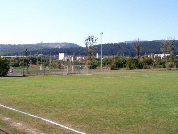 DVTK Edzőcentrum Füves Edzőpálya stadium
